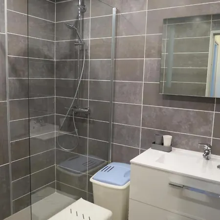 Coin-nuit Avec Piscine Et Parking, 4 Pers. - Fr-1-780-49 Sainte-Maxime