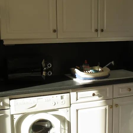 Daire Coin-nuit Avec Piscine Et Parking, 4 Pers. - Fr-1-780-49 Sainte-Maxime