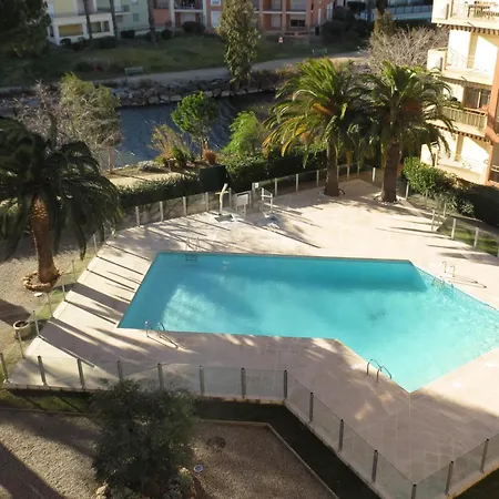Coin-nuit Avec Piscine Et Parking, 4 Pers. - Fr-1-780-49 Sainte-Maxime